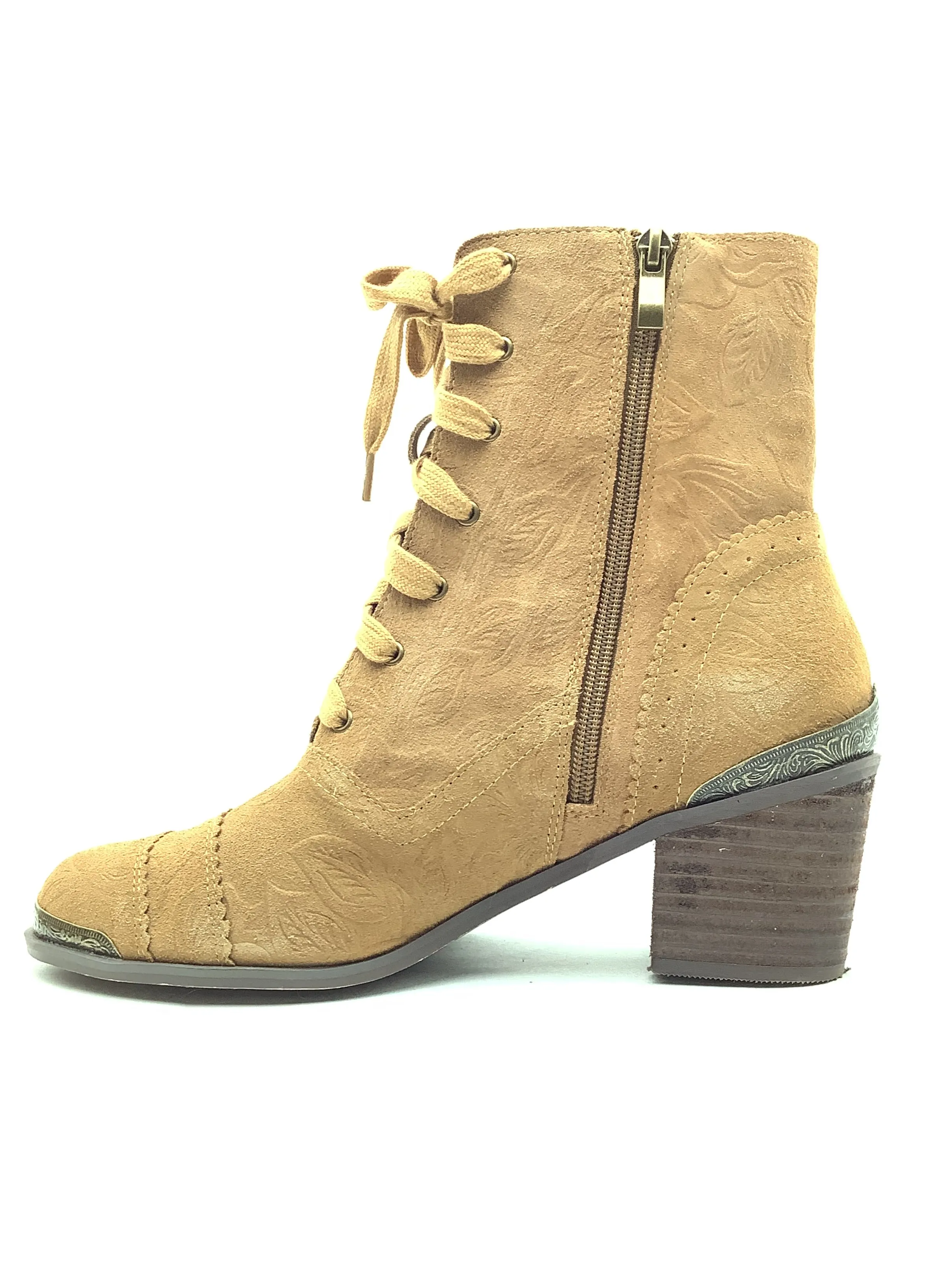 Joyfolie Bonnie Ankle Boot Size: 8